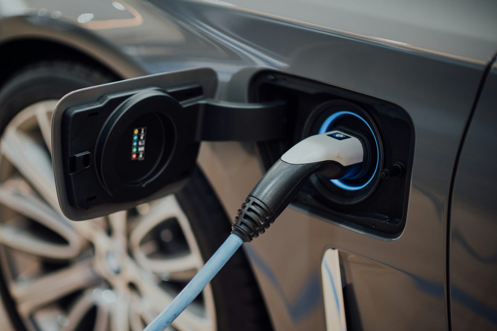 Can Delhi achieve 95% EV adoption by 2027? 